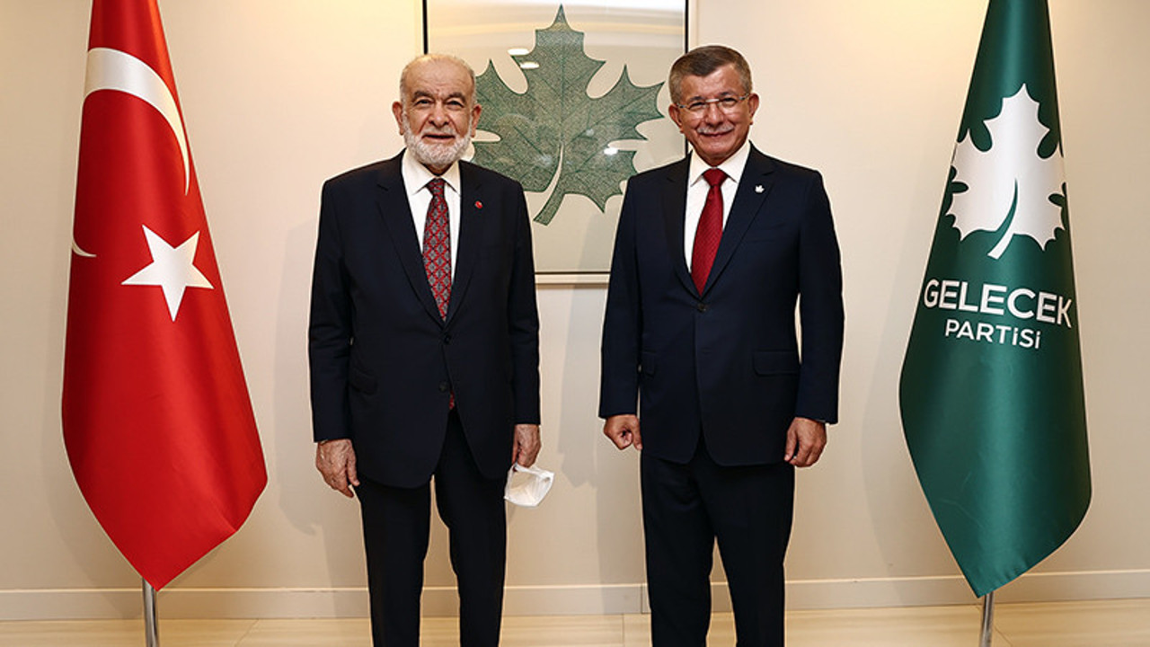 Davutoğlu ve Karamollaoğlu’ndan Cumhurbaşkanı adaylığı açıklaması