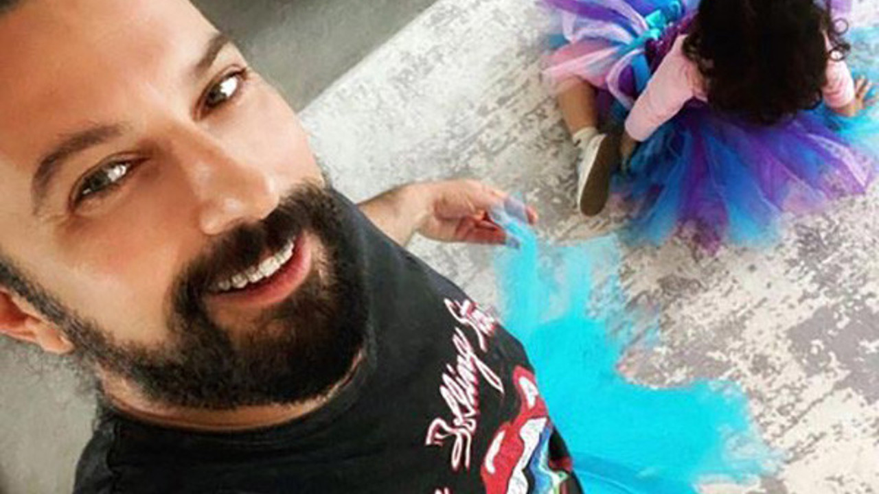 Tarkan kızıyla oynarken paylaşım yaptı. Beğeni ve yorum yağdı