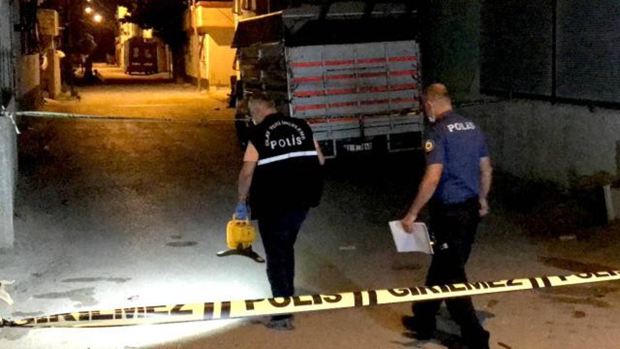 Adana'da bıçaklı kavga: 1 yaralı, 4 gözaltı