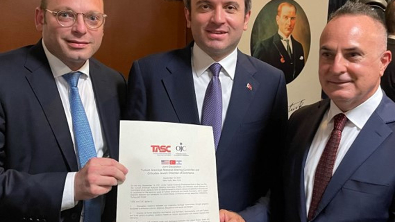 AKP İsrail'e kıyak çekince Yeni Akit suspus oldu