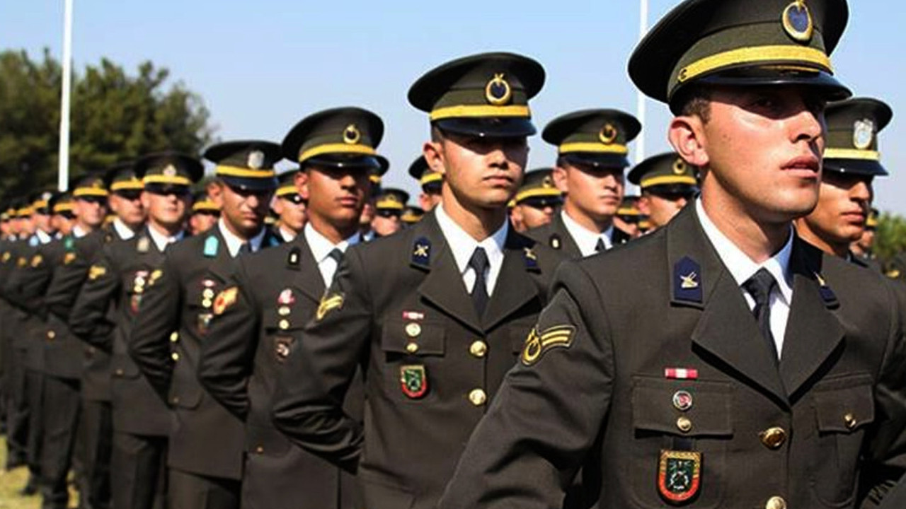 Orduda bir ilk. Profesörlük geliyor