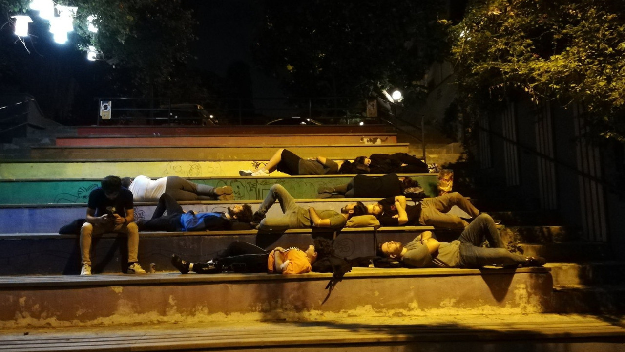 Mansur Yavaş yurt bulamayan 3 bin 204 öğrenciyi belediye himayesinde otellere yerleştirdi