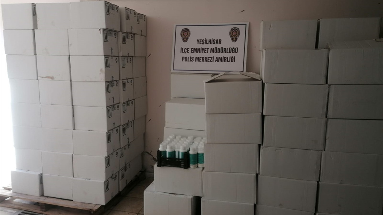 Kayseri'de 3 bin 602 litre sahte zirai ilaç ele geçirildi
