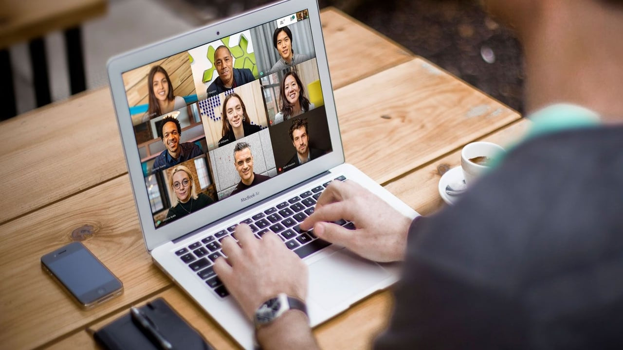 Google Meet'ten gizlilik takıntılıları için yeni özellik