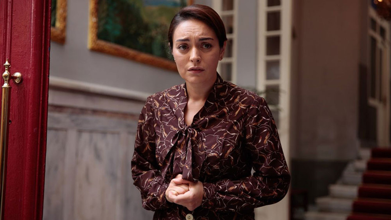 Ezgi Mola'ya ceza şoku