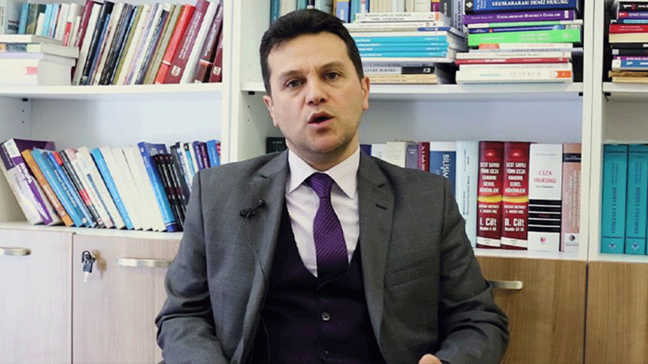 Rektör kendisini dekan olarak atadı