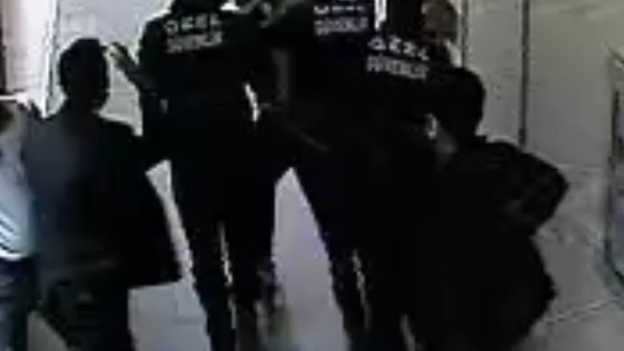 Ambulansla getirildiği hastanede 3 hemşireyi rehin aldı