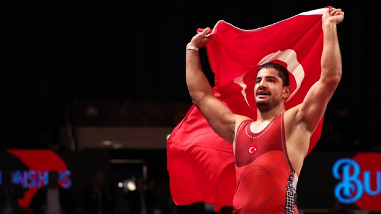 Taha Akgül dünya üçüncüsü