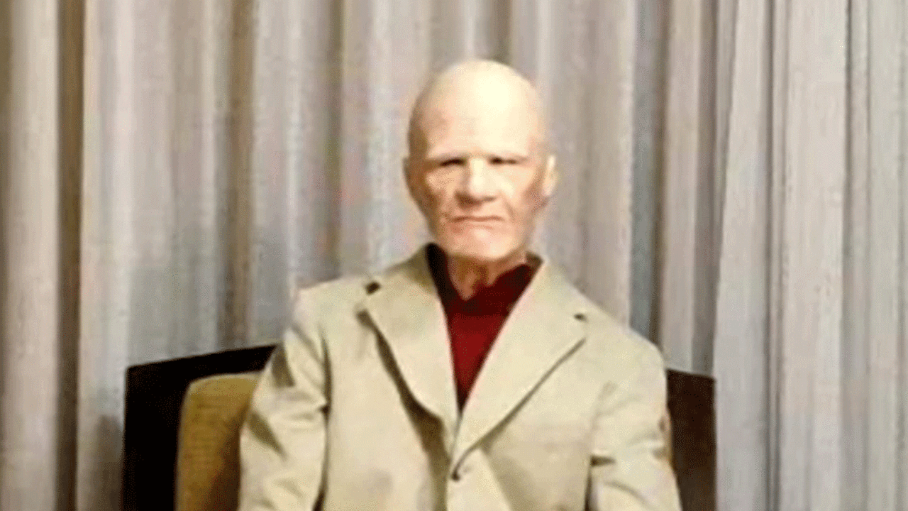 2300 yılından gelen adam gelecekte dünyayı kimin yöneteceğini açıkladı