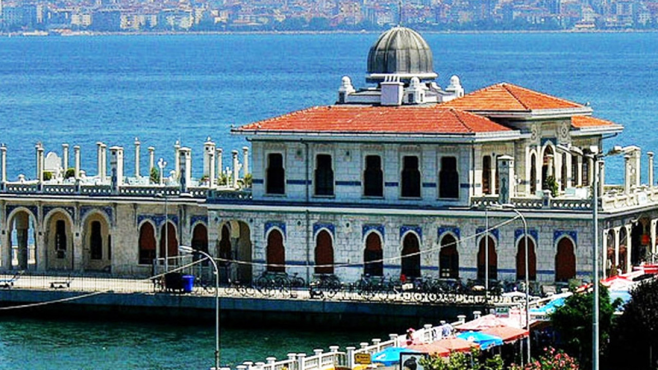 TÜGVA’dan alındı İBB’ye verildi tahliyeyi polis engelledi