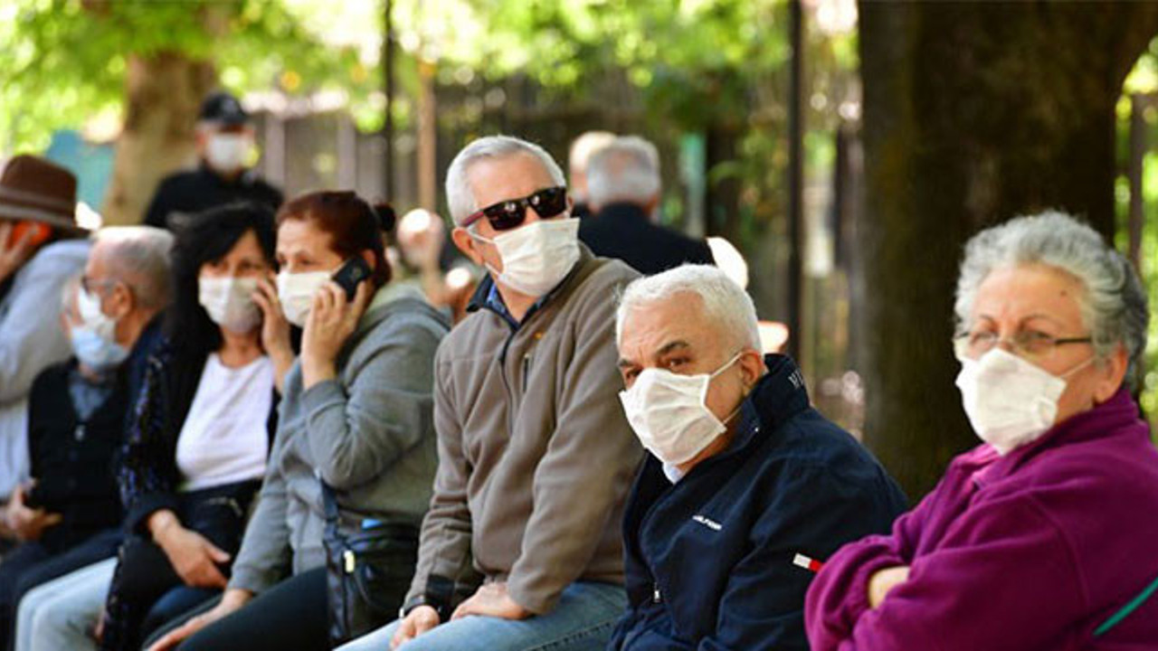 Milyonlarca memur ve emeklinin gözü kulağı bu haberdeydi! İşte zamlı maaş ve ikramiyeler