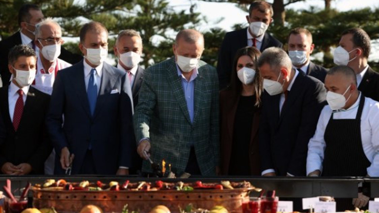 Erdoğan mangal başına geçti kebap pişirdi, Bahçeli'ye gönderme mi?