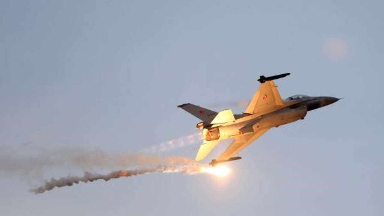 SOLOTÜRK Mudanya semalarında nefes kesti