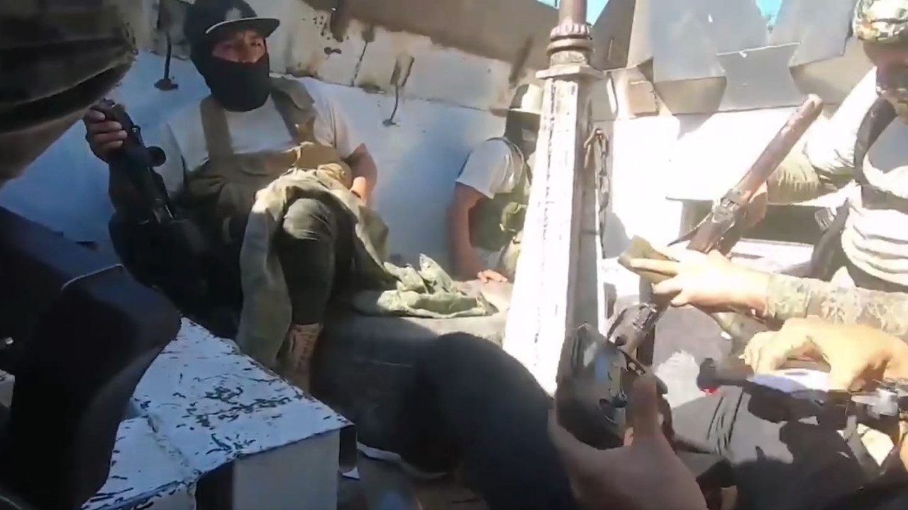 Meksika'da çeteler çatıştı: 20 ölü