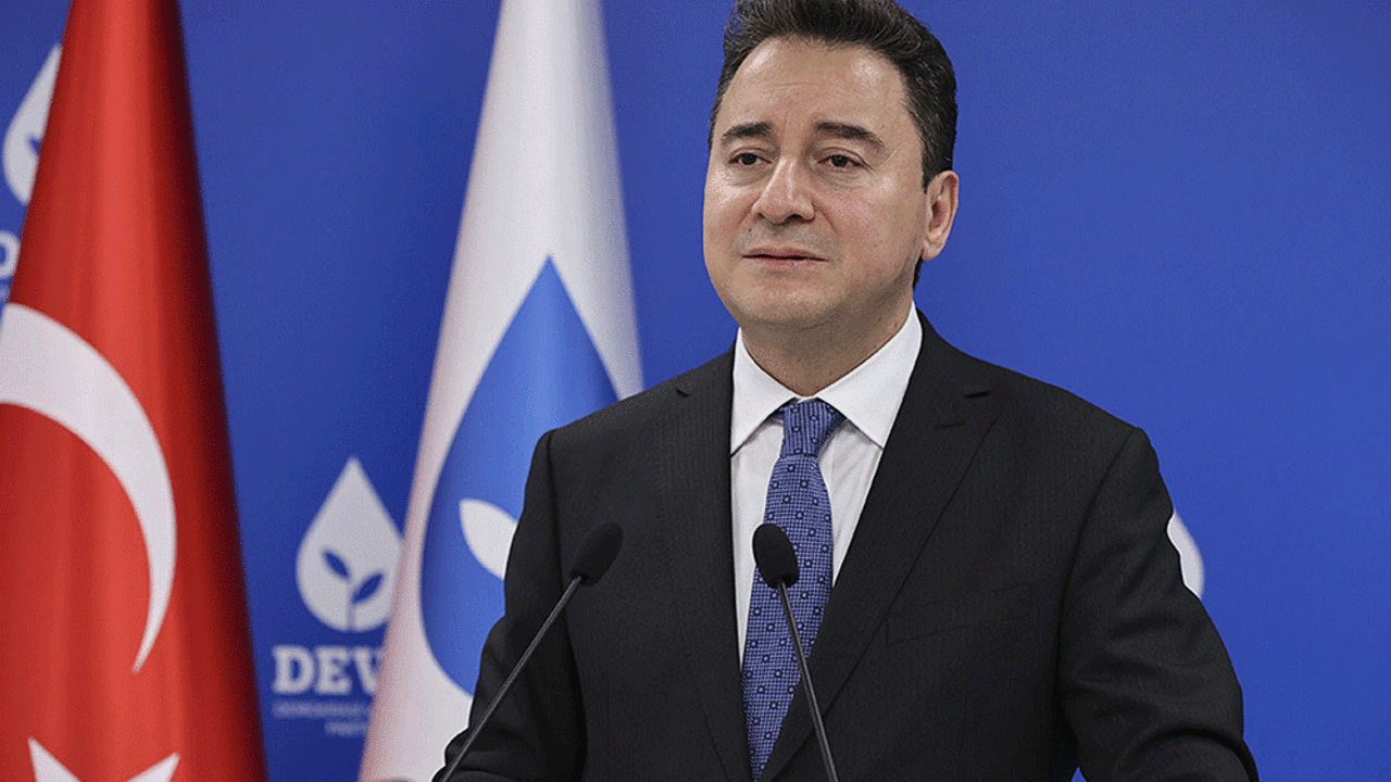 Ali Babacan Erdoğan'ı küplere bindirecek başlığı attı