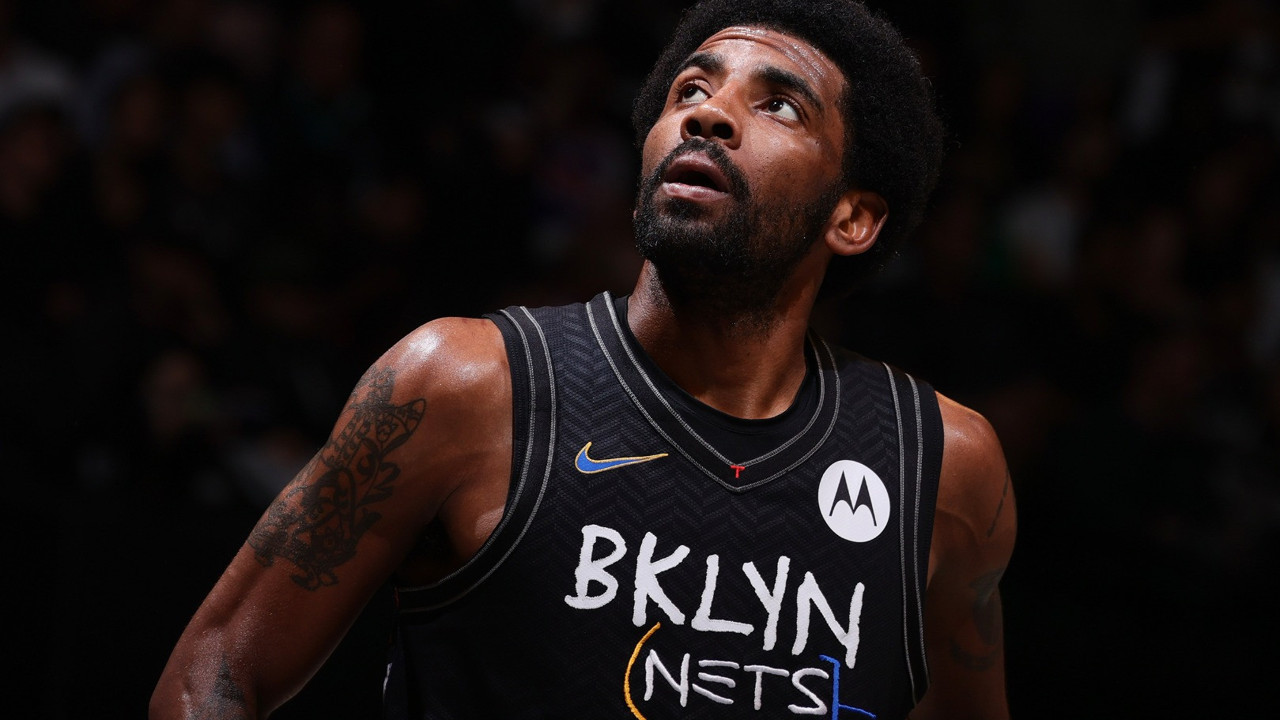 Aşı olmayı reddeden NBA yıldızına şok