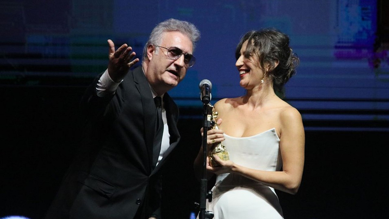 Pınar Altuğ'dan Tamer Karadağlı'ya destek: Ağzınıza geleni söyleyemezsiniz