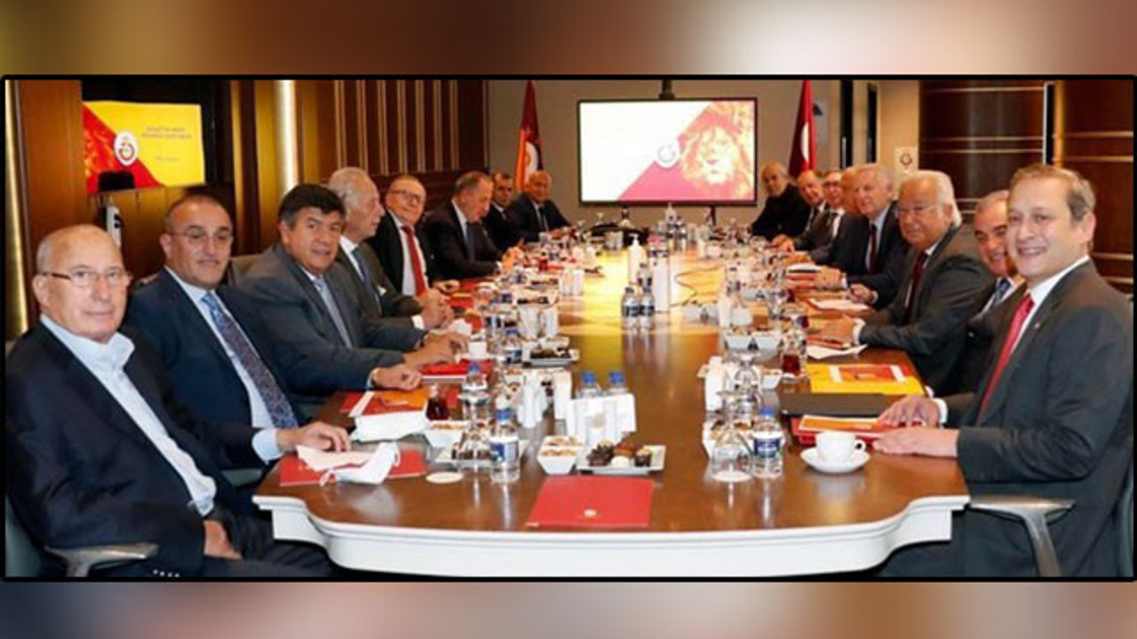Galatasaray Yüksek İstişare Kurulu ilk kez toplandı