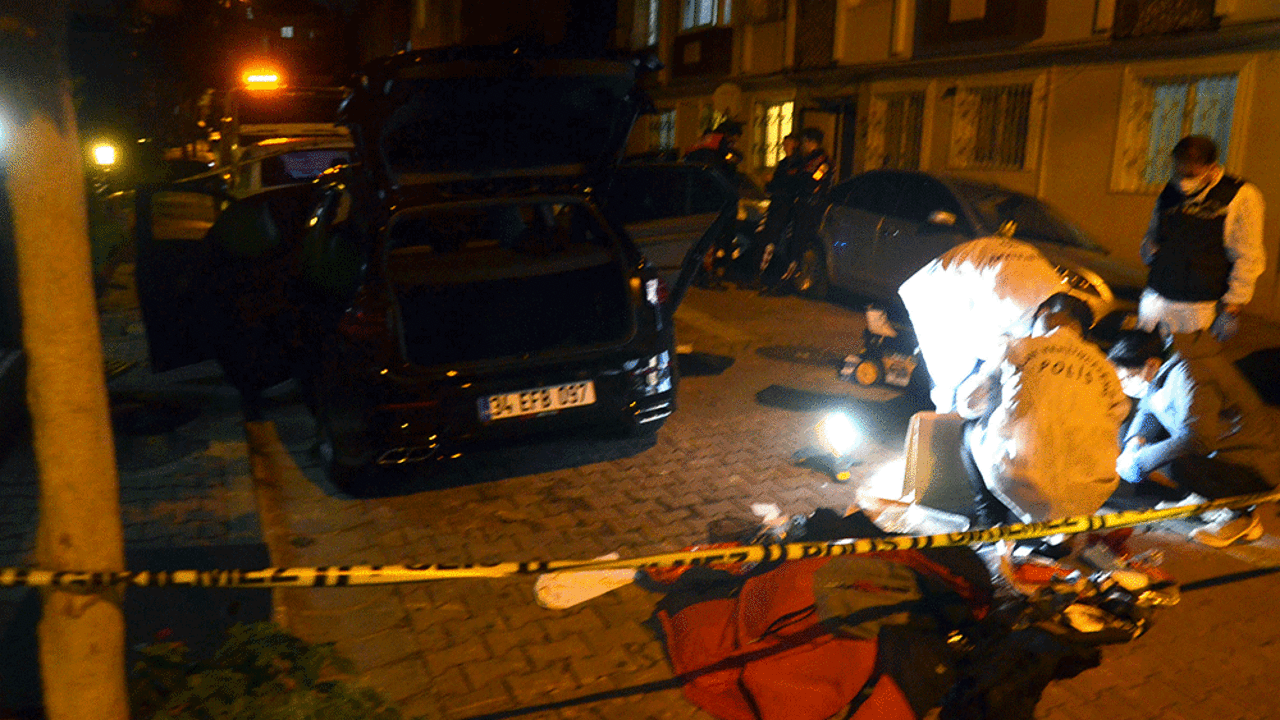 Polislere silahlı saldırı anı