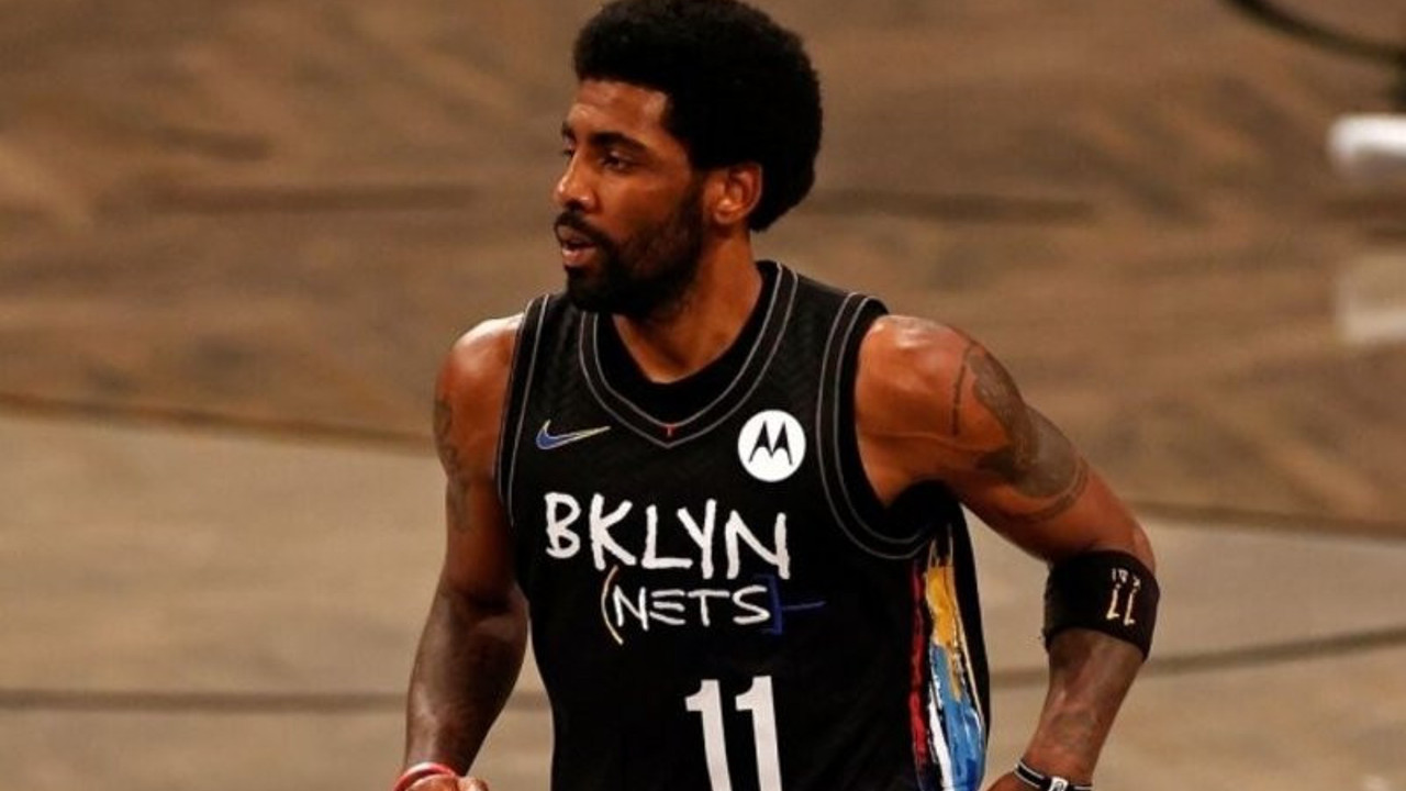 Aşı olmayı reddeden yıldız basketbolcudan yeni açıklama