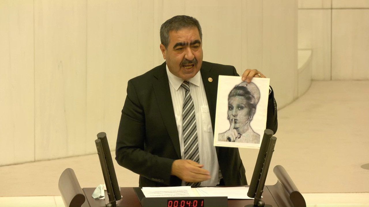 İYİ Partili Oral’dan Meşhur Fotoğraflı Ekonomi Teklifi: AK Partili Ekonomi Kurmayları İçin Suskunluk Yasası Çıksın