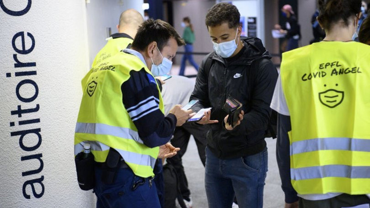 Sorunları sadece bu olunca bunun için referanduma gidiyorlar. Ama Türkiye'yi kıskanıyorlar