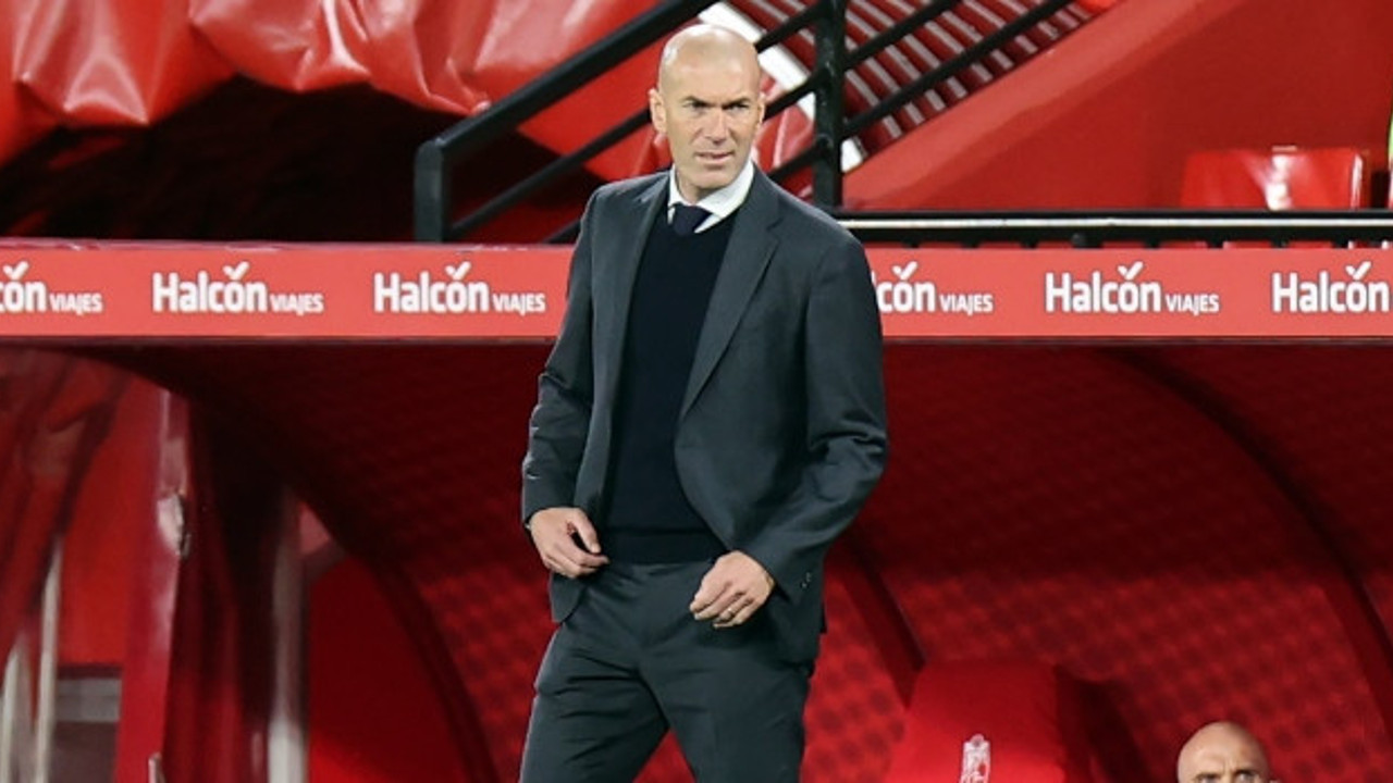 Manchester United için Zidane iddiası