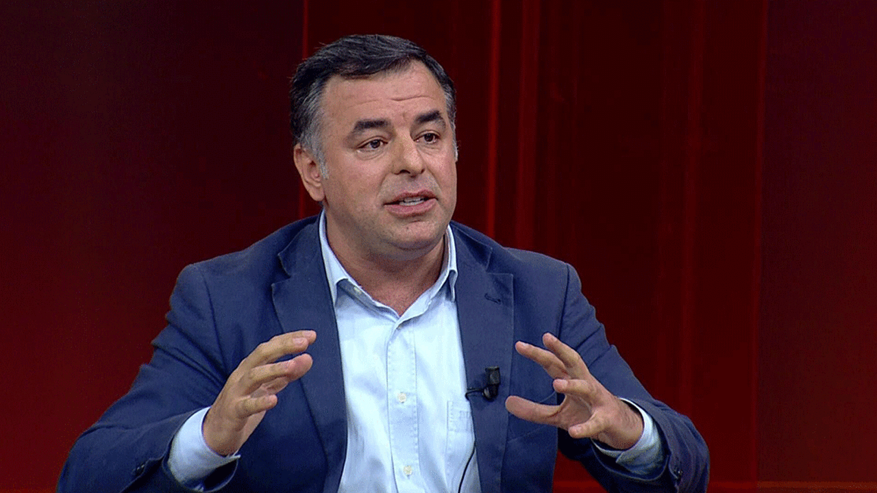 AKP'li Çıldır Belediye Başkanı önce kafa attı sonra silahına sarıldı. Barış Yarkadaş'tan şoke eden iddia