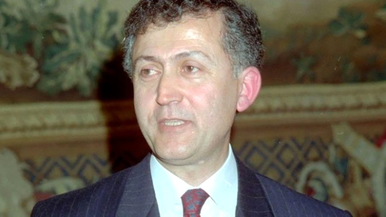 İşte Ahmet Taner Kışlalı'nın öldürülmeden önce yazdığı iki yazı