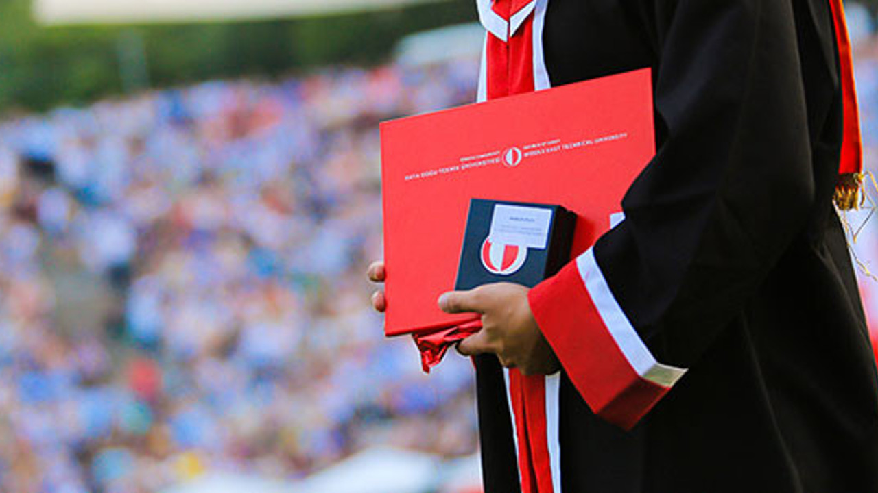 Üniversite mezunu olmayanlara ODTÜ diplomasını kaç liraya satıyorlar! Müşterilere memnuniyet anketi bile var