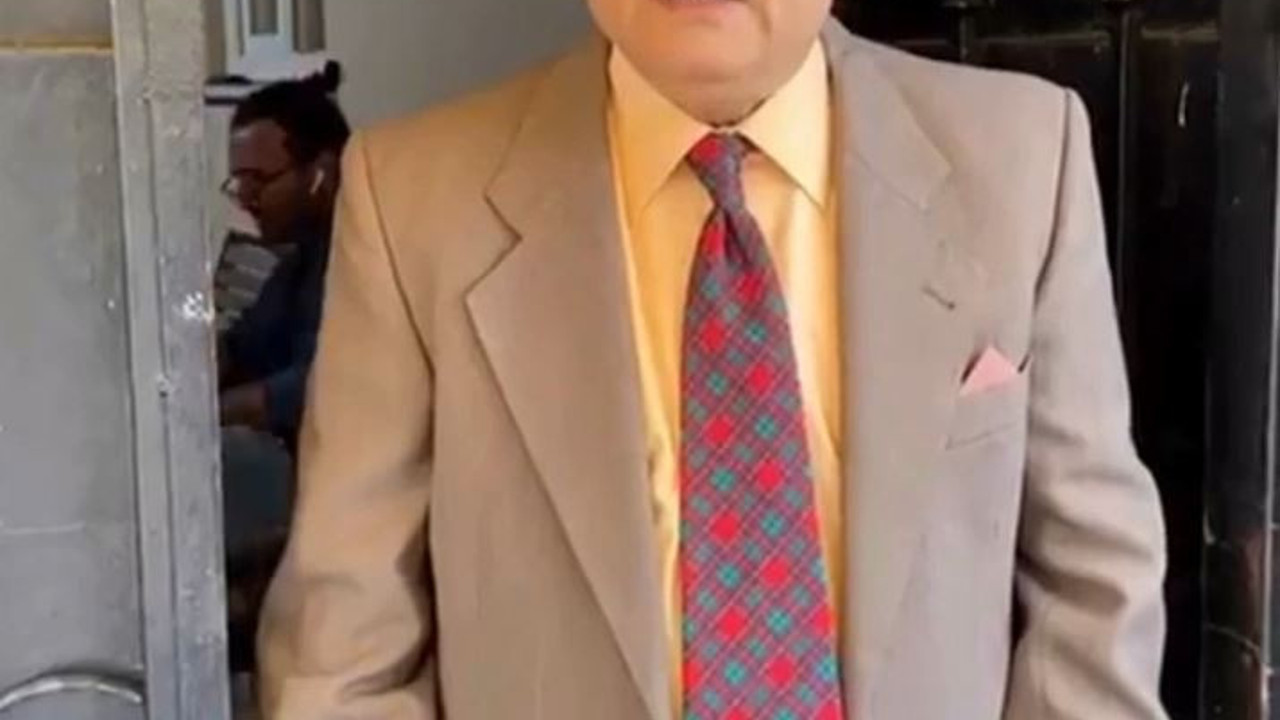 Seksenler'in Seyfi'si Kemal Kuruçay'ın ölmeden önceki son görüntüleri ortaya çıktı. Ölümüyle hayranlarını yasa boğmuştu