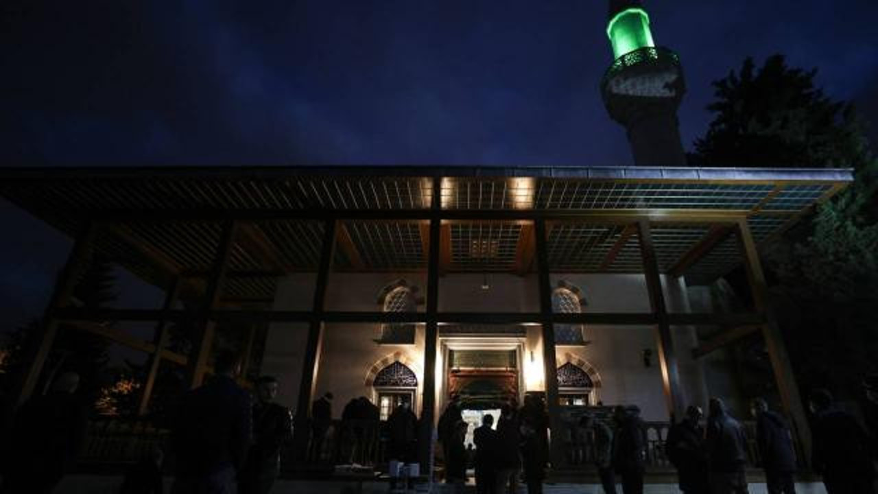 Özdemir Bayraktar için mevlit okutuldu