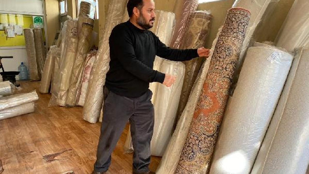 Bulduğu keseyi açtı gözlerine inanamadı