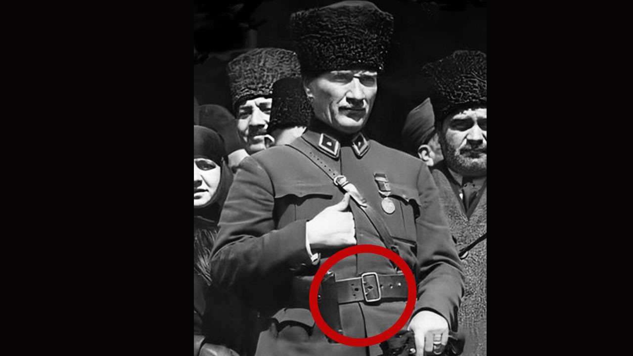 İtibar dediğin böyle olur. Atatürk'ün palaskasına dikkatle bakın