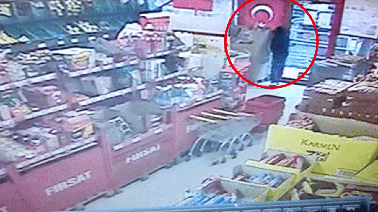 Küçük çocuğun Türk Bayrağı hassasiyeti