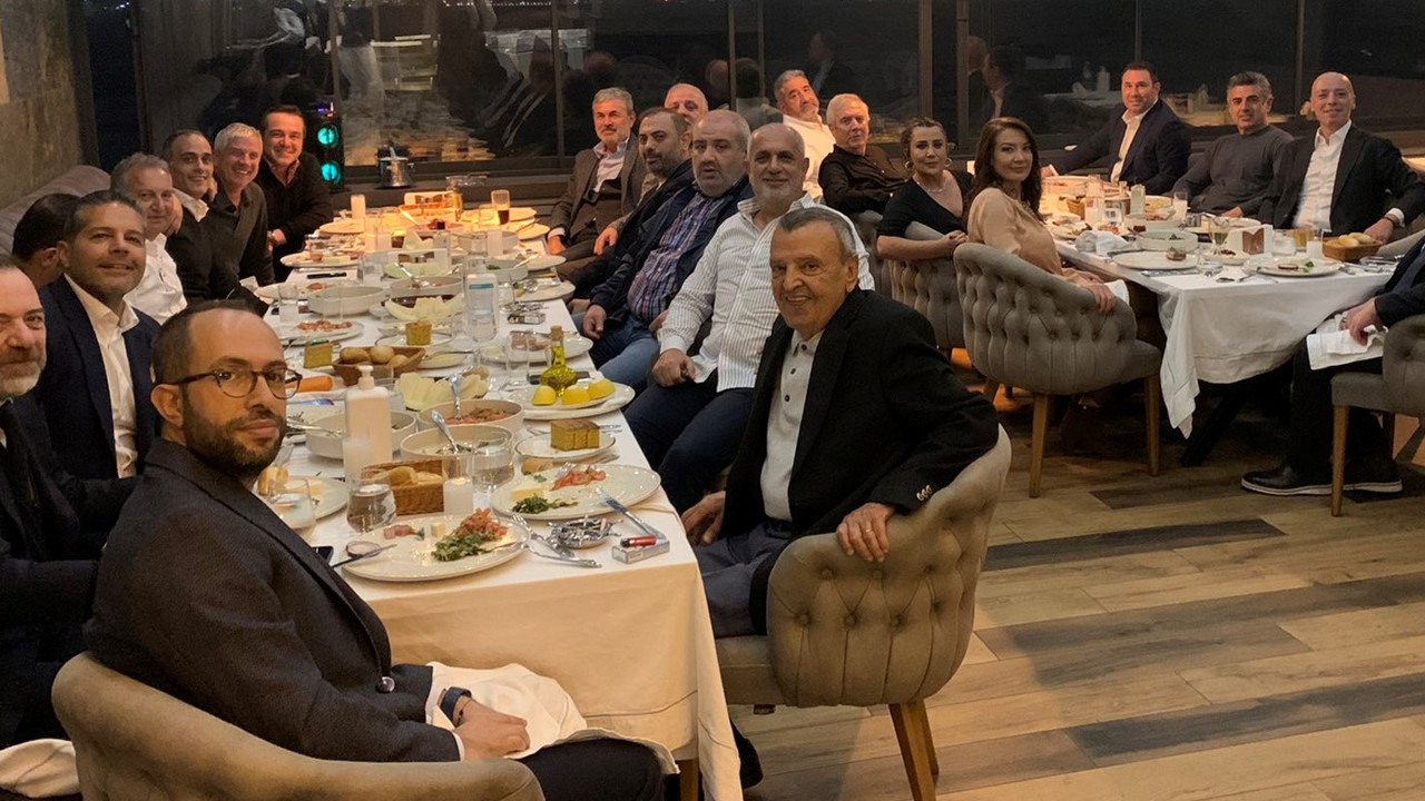 Aziz Yıldırım'ın daraltılmış toplantısı