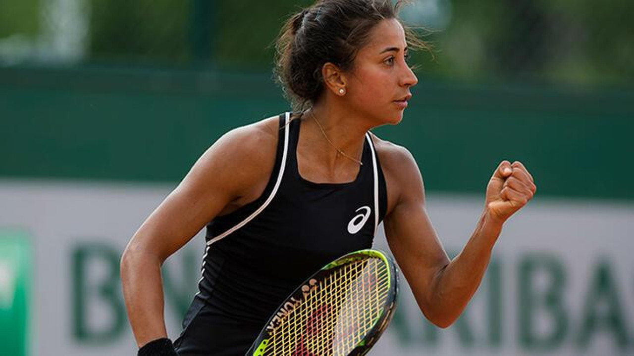 Tenisçi Çağla Büyükakçay'ın lisansı askıya alındı