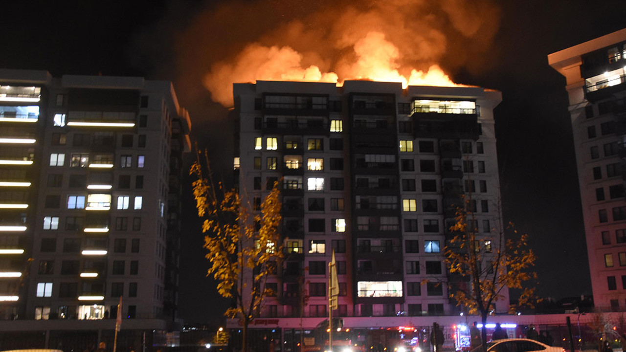 İşten kovuldu binayı ateşe verdi. Yangın söndürme su vanalarını da kapatmış