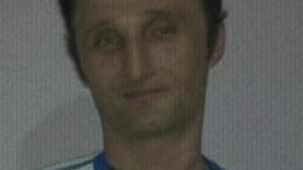 Tarlada erkek cesedi bulundu