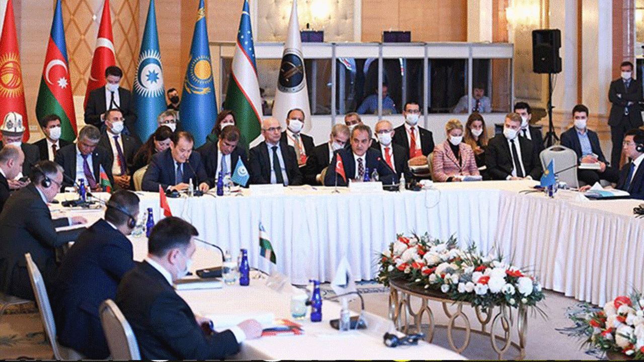 Vatandaşlar zamlarla boğuşurken MEB'den milyonluk toplantı