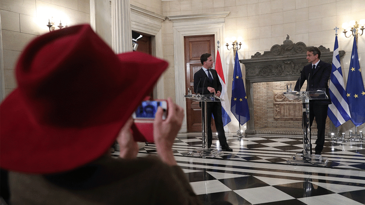 Yunanistan Başkanı'nın zor anları