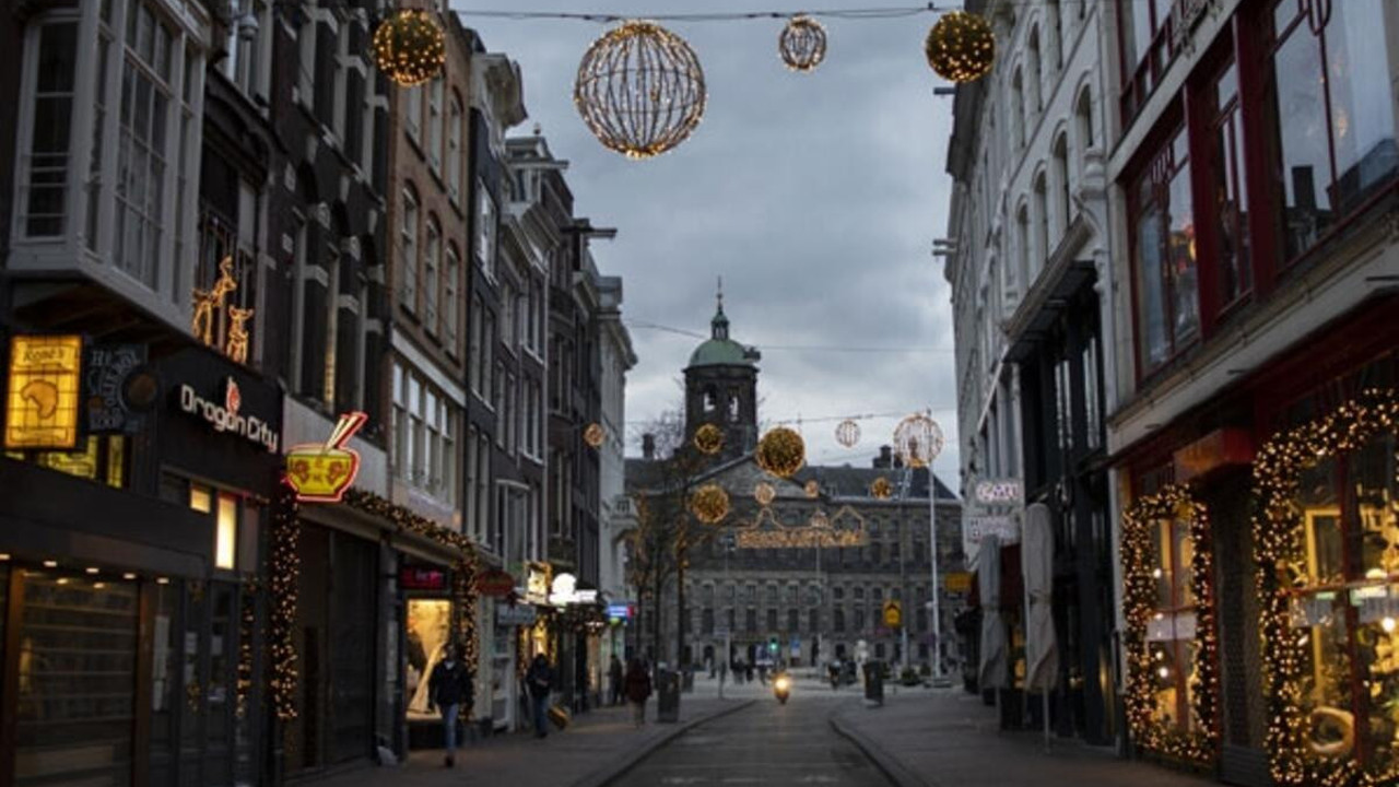 Covid-19 arttı: Avrupa'da kapanmalar geri döndü