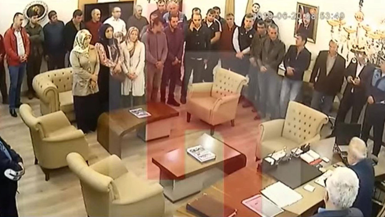 AKP'li başkan şehit yakınını iki kez kovmuş. Yeni görüntüler ortaya çıktı