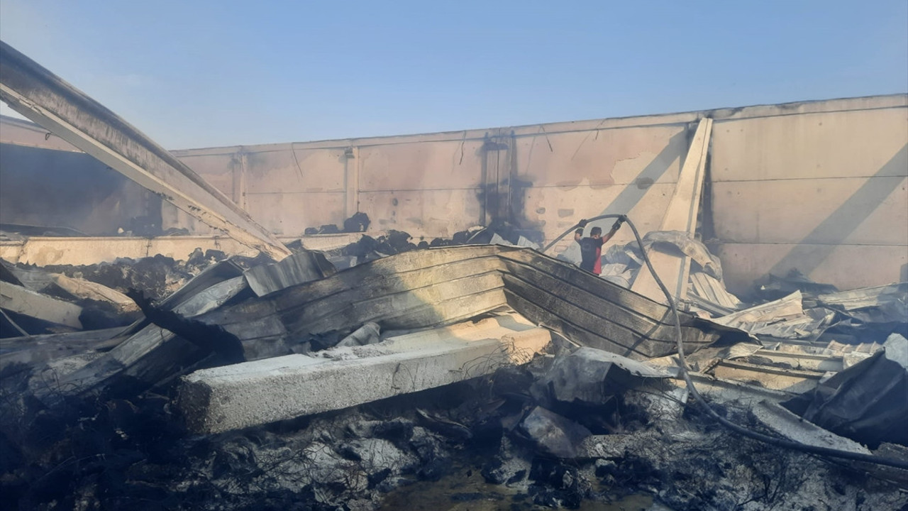 Afyonkarahisar'da iplik fabrikasında yangın