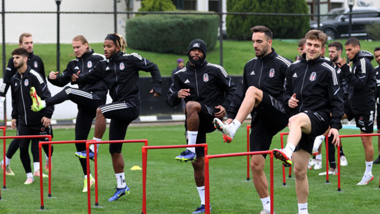 Beşiktaş 4 eksikle Alanyaspor deplasmanında