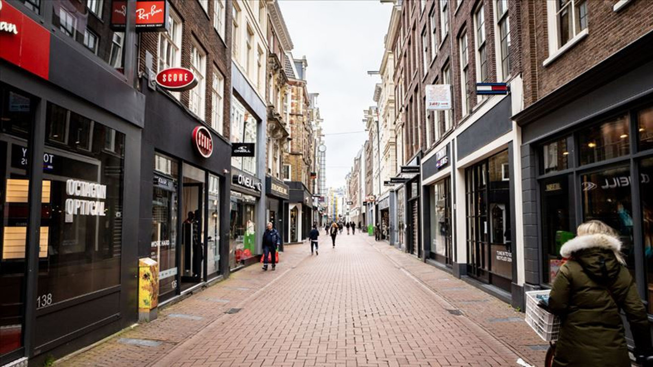 Hollanda'da vaka sayıları rekor kırdı