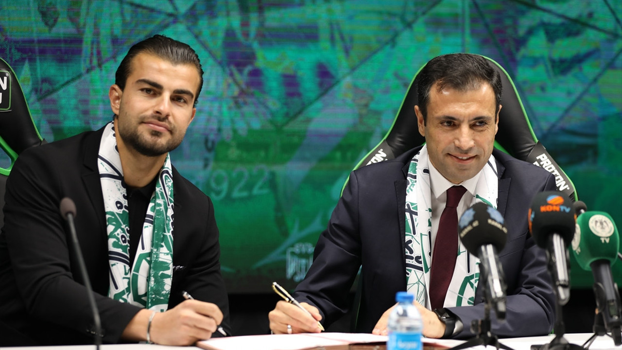 Beşiktaş'ın istediği Abdülkerim Bardakçı imzayı attı