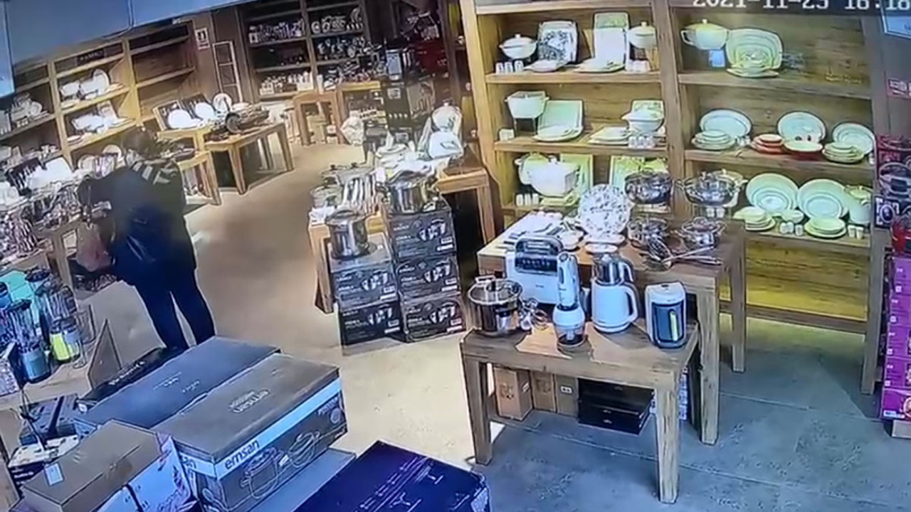 Hırsızlık anı anbean kamerada