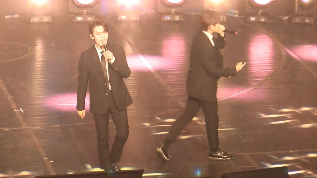 Güney Koreli müzik grubu A.C.E İstanbul'da konser verdi