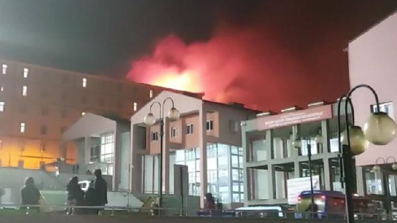 Rize'de yurtta yangın, öğrenciler tahliye edildi